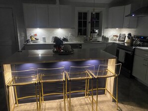 Private kitchen - Spacious Worcester Stay Near Downtown, Polar Park & Local Hospitals (Worcester)