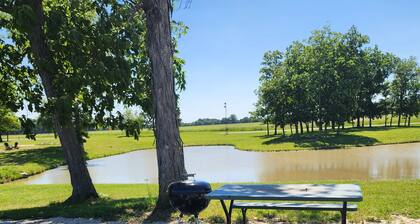 BEAUTIFUL LAKE SHELBYVILLE CAMPING SITE ALONG SIDE STOCKED FISHING PONDS SITE #2