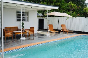 Outdoor pool - Hollywood 7881 (Hollywood)