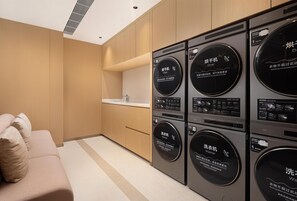 Laundry room - Hilton Garden Inn Chengdu Jinnan Tianjie (Chengdu)