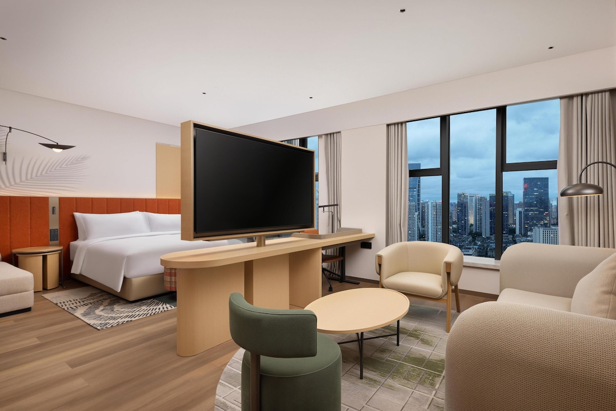Premium Room, 1 King Bed with Sofa bed | Living area