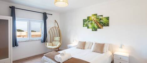 2 Schlafzimmer, Bügeleisen/Bügelbrett, Reisekinderbett, Internetzugang