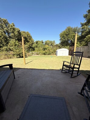 Terrace/patio - Andrea Tayler Stays: Norman: near Campus & Casino (Norman)
