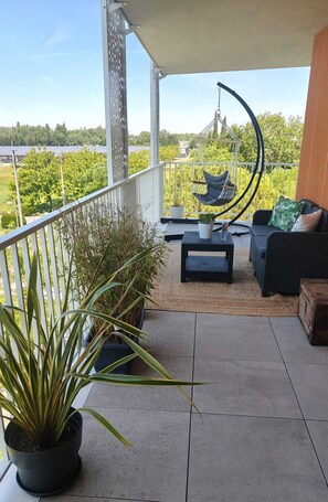 Property grounds - Vrbo Property (Monteux)