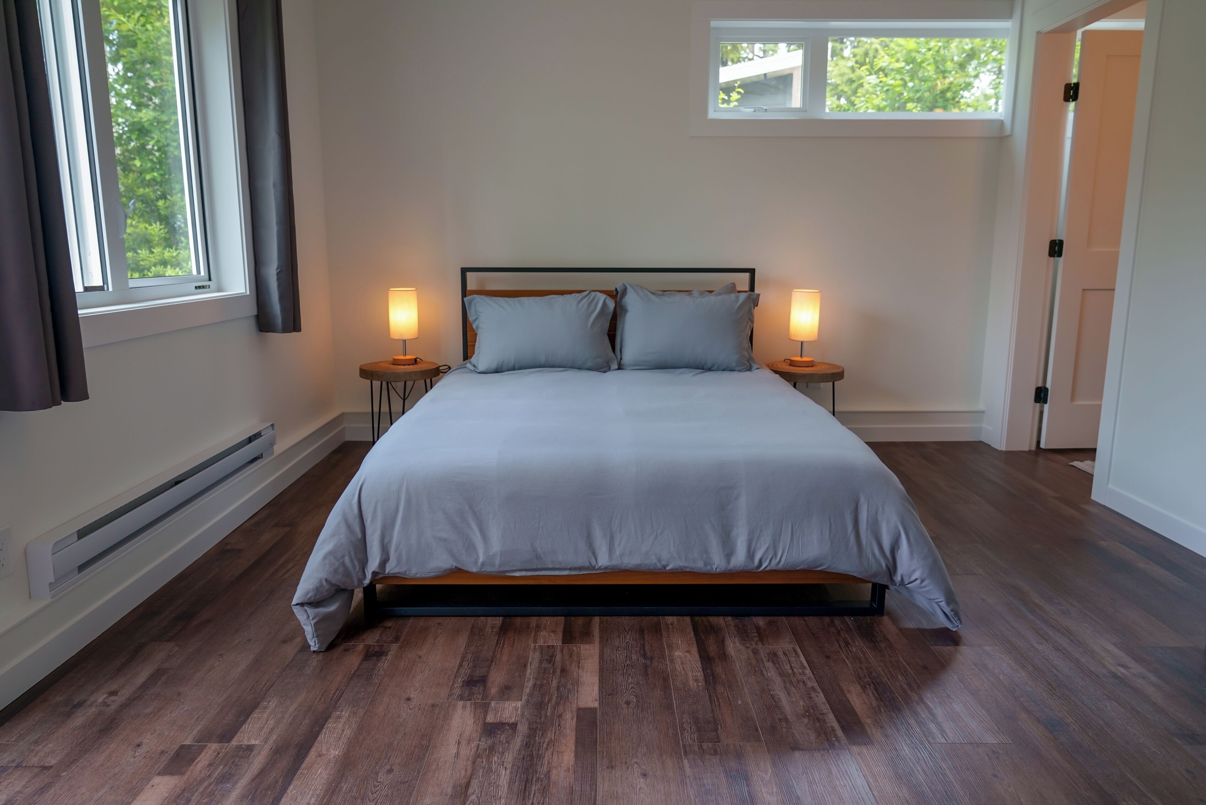 WiFi, bed sheets
