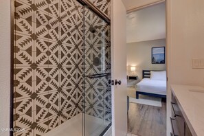 2 Schlafzimmer, Bügeleisen/Bügelbrett, Internetzugang, Bettwäsche