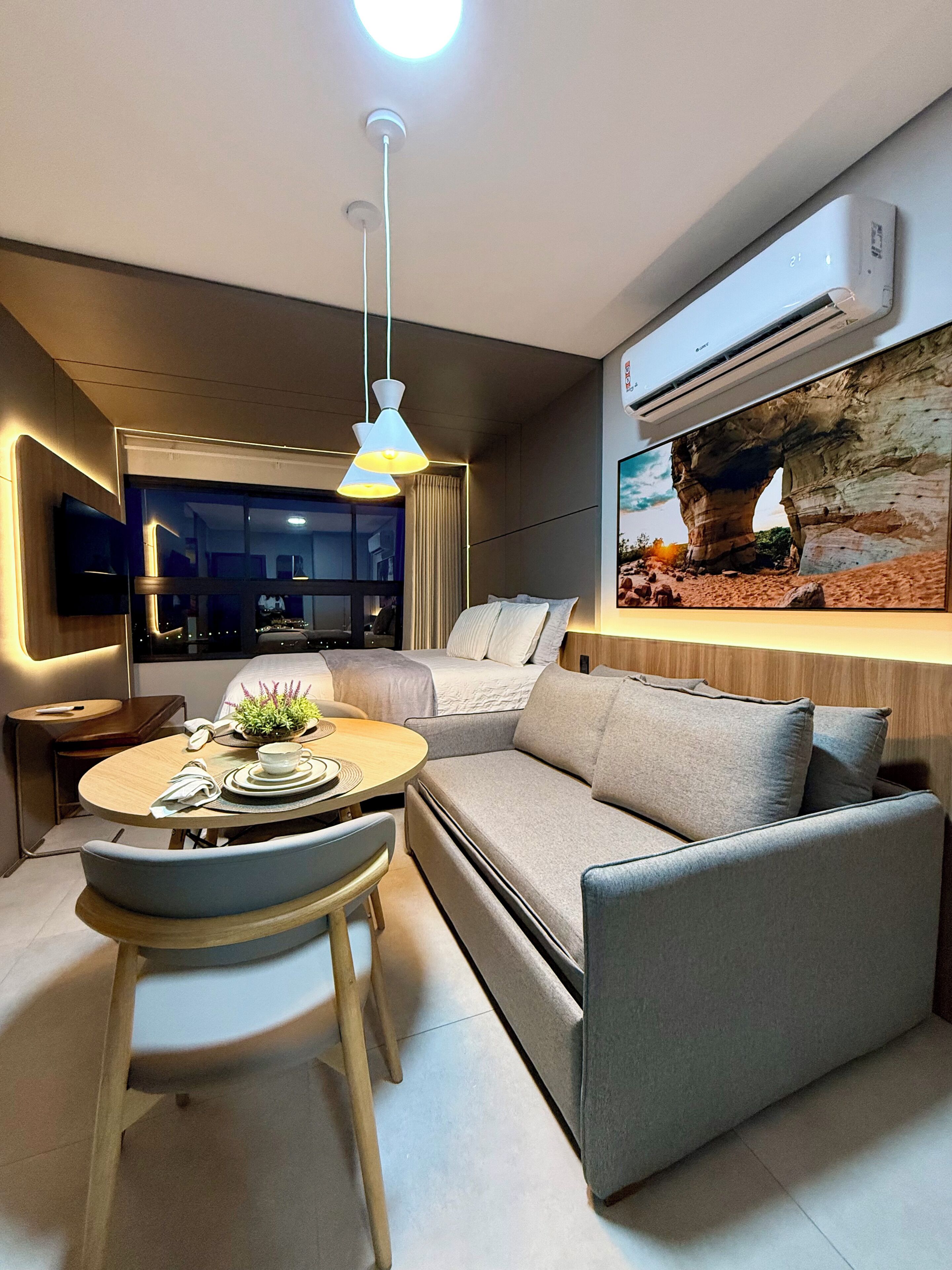 Deluxe Apartment, Lake View | Living area