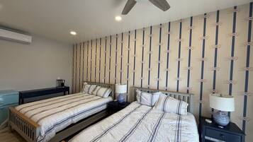 2 bedrooms, WiFi (free), bed sheets