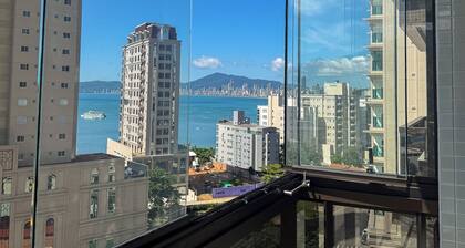 Apartment with sea view in the center of Itapema.