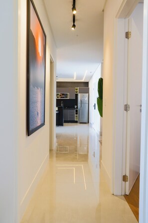 Interior - Apartment with sea view in the center of Itapema. (Itapema)