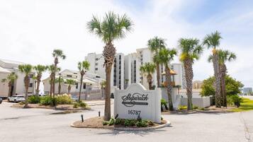 Condo, várias camas (Shipwatch D603) | Fachada
