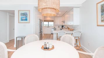 Apartment, Mehrere Betten (Shipwatch D603) | Speisen