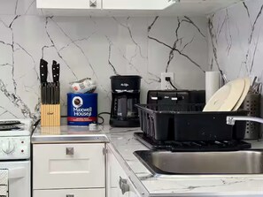 Private kitchen - Vrbo Property (Rimouski)