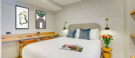 1 bedroom, desk, iron/ironing board, free WiFi