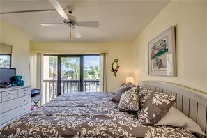 2 bedrooms, iron/ironing board, WiFi, bed sheets - Sunny 2BR Condo at Fort Myers Beach! (Fort Myers Beach)