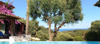 La Ty Kaz – Cocon entre mer, maquis et piscine en Costa Verde