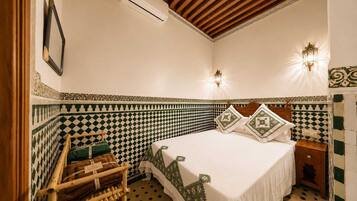 Habitación económica doble | Wifi gratis y ropa de cama