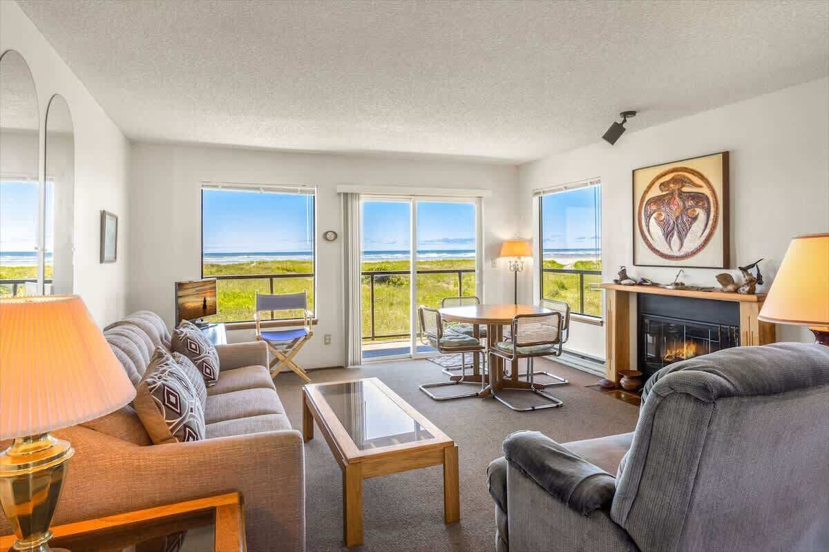 TV, fireplace, offices