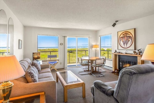 Hi-Tide Resort, Dogs OK, Sleeps 6, Unit 16