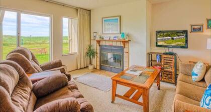 Hi-Tide Resort, Queen Bed, Dogs OK, Unit 5