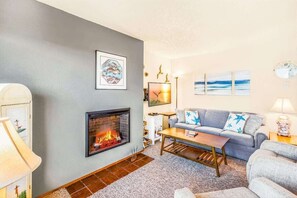 TV, fireplace, DVD player, offices