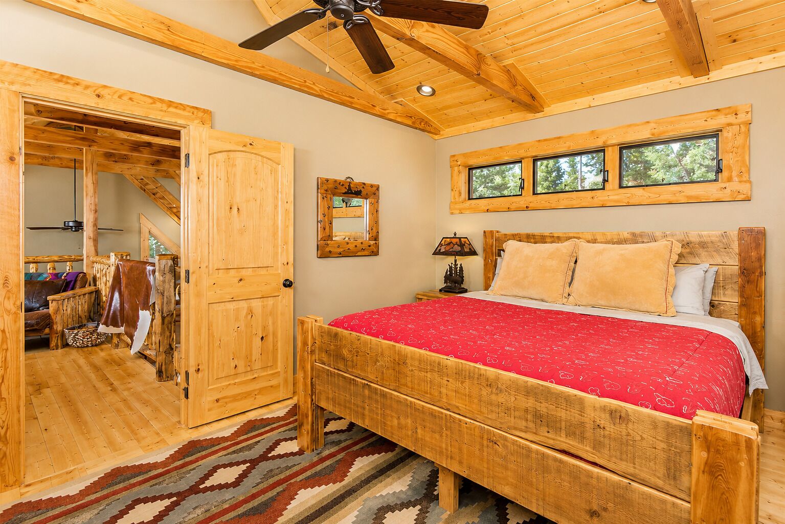 3 bedrooms, internet, bed sheets