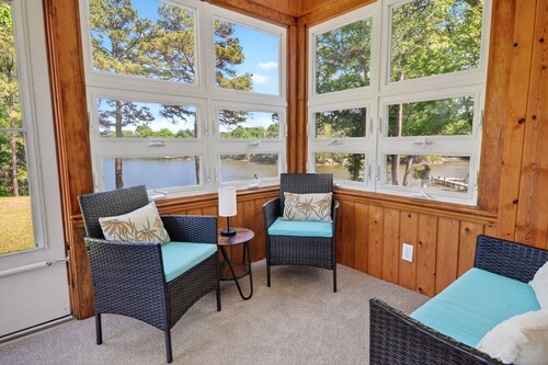 Private Waterfront Retreat on Locklie’s Creek w/Dock + Wildlife views