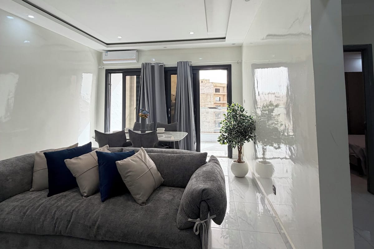 Apartment, 2 Bedrooms, Non Smoking, Kitchen | Individually decorated, individually furnished, blackout drapes