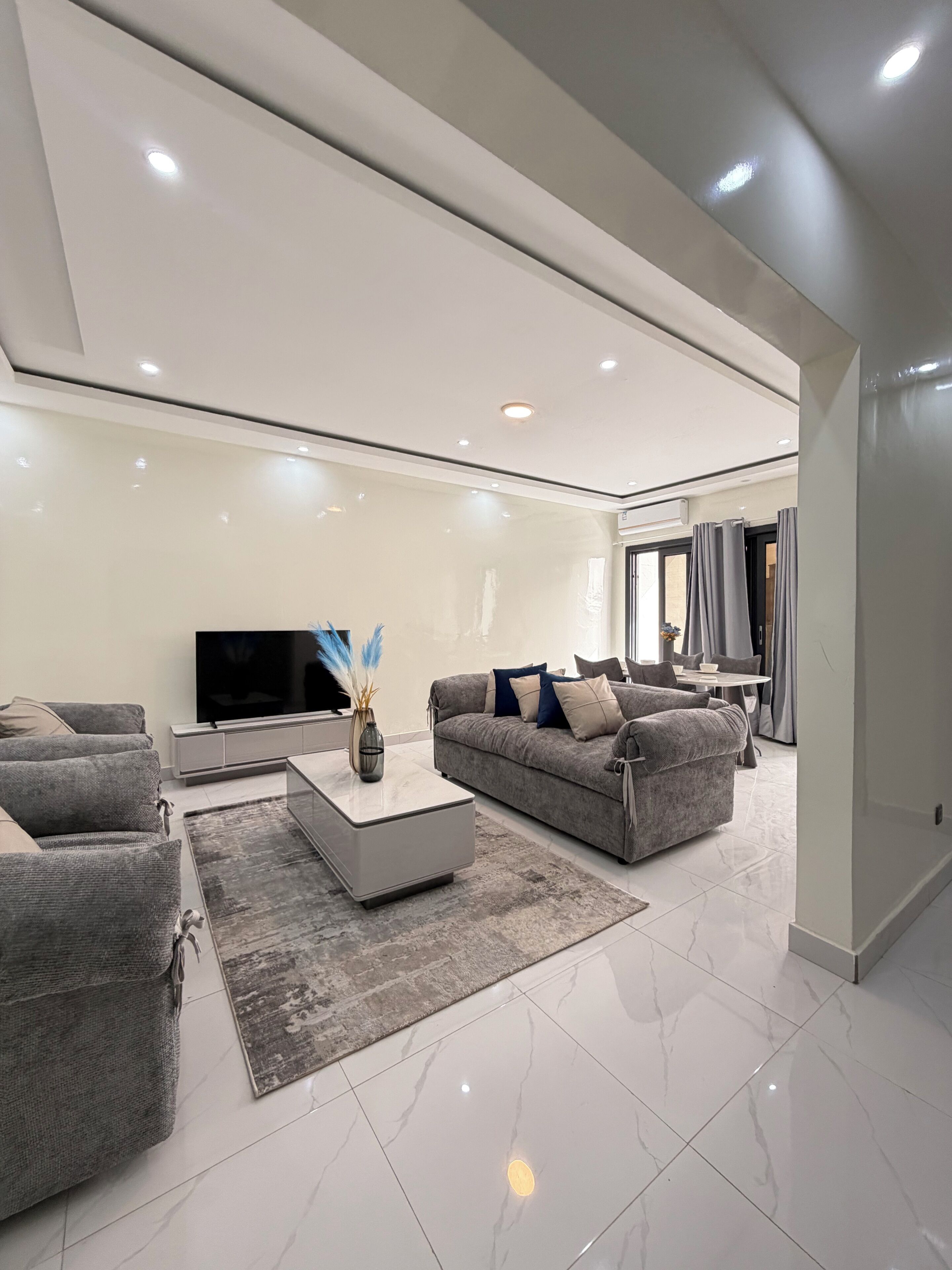 Apartment, 2 Bedrooms, Non Smoking, Kitchen | Living area | 55-inch Smart TV with digital channels, Netflix, Hulu