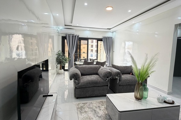 Apartment, 2 Bedrooms, Non Smoking, Kitchen | Living area | 55-inch Smart TV with digital channels, Netflix, Hulu