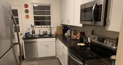 Tranquil and Convenient 3-bedroom house with AC in charming Freeport