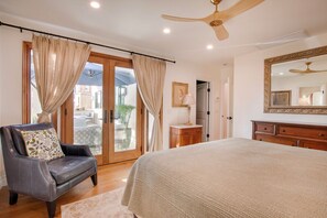 3 bedrooms, iron/ironing board, free WiFi, bed sheets - Tranquil La Jolla Village Home (San Diego)