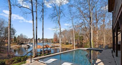 Winding Down |Pool & Hot Tub | Sleeps 20 |Sports Den