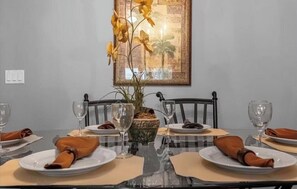 Dining - Comfortable 3BR Apt at Club Cortile Near Disney (Kissimmee)