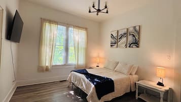 2 bedrooms, WiFi, bed sheets