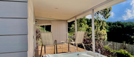 Executive Cabin | Free WiFi