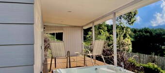 Cabin Inn by Batu Pineus
