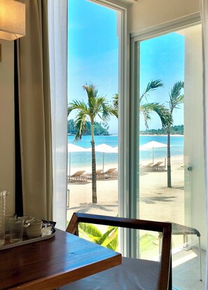 Superior Double Room, Ocean View | Interior - Binucot Pearl Boutique Resort (Ferrol)