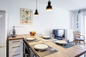 Dining - Mer & Lumière Banyuls - Appt à 600m de la plage (Banyuls-sur-Mer)
