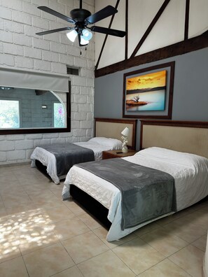 Phòng đôi Deluxe, phòng tắm riêng, quang cảnh vườn | Bàn, truy cập Internet không dây miễn phí 