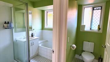 Towels, soap, shampoo, toilet paper