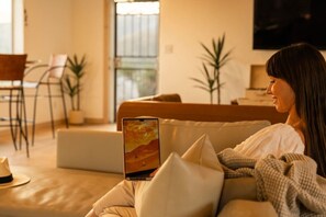TV, fireplace, stereo