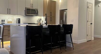 Newly Renovated Phoenix Retreat