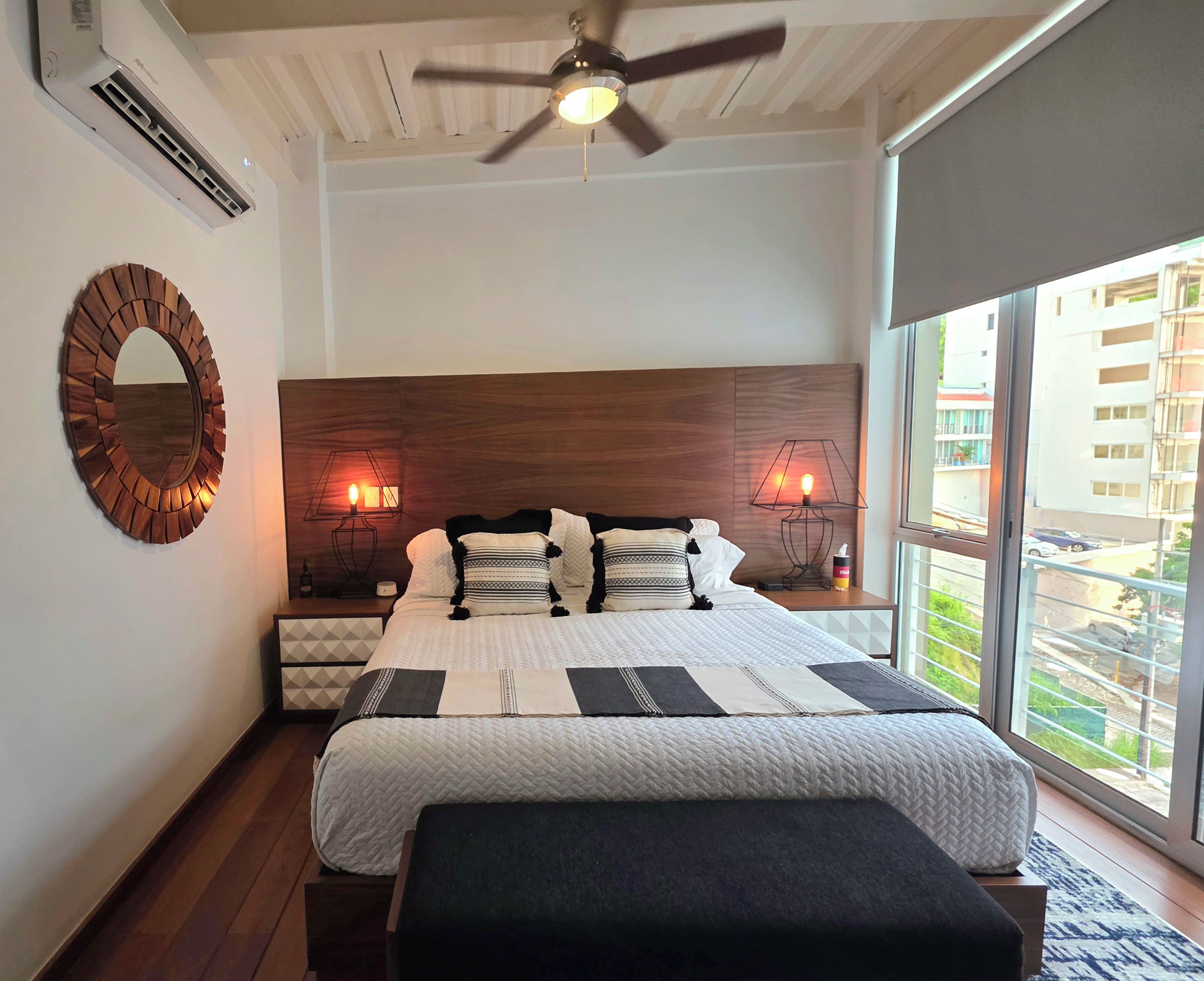 Habitación de lujo, 1 cama King size, hidromasaje, vista a la montaña | Sábanas italianas Frette y ropa de cama de alta calidad 