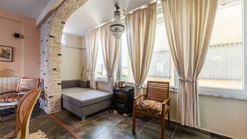 House | 1 bedroom