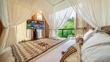 Design Villa, 3 Bedrooms, Private Pool | Egyptian cotton sheets, premium bedding, in-room safe