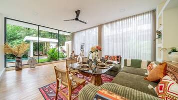 Design Villa, 3 Bedrooms, Private Pool | Dining