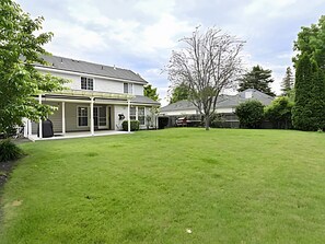 Exterior - Spacious Family Friendly 4-bedroom house in Southern Oregon (Central Point)