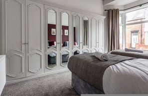 Ferienhaus | 2 Schlafzimmer, Schreibtisch