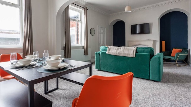 House | 2 bedrooms, desk - Sunderland City Stay Secure Parking Sleeps 4 (Sunderland)